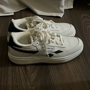 Reebok Club C Double Revenge
Chalk Forest Green (Women's)